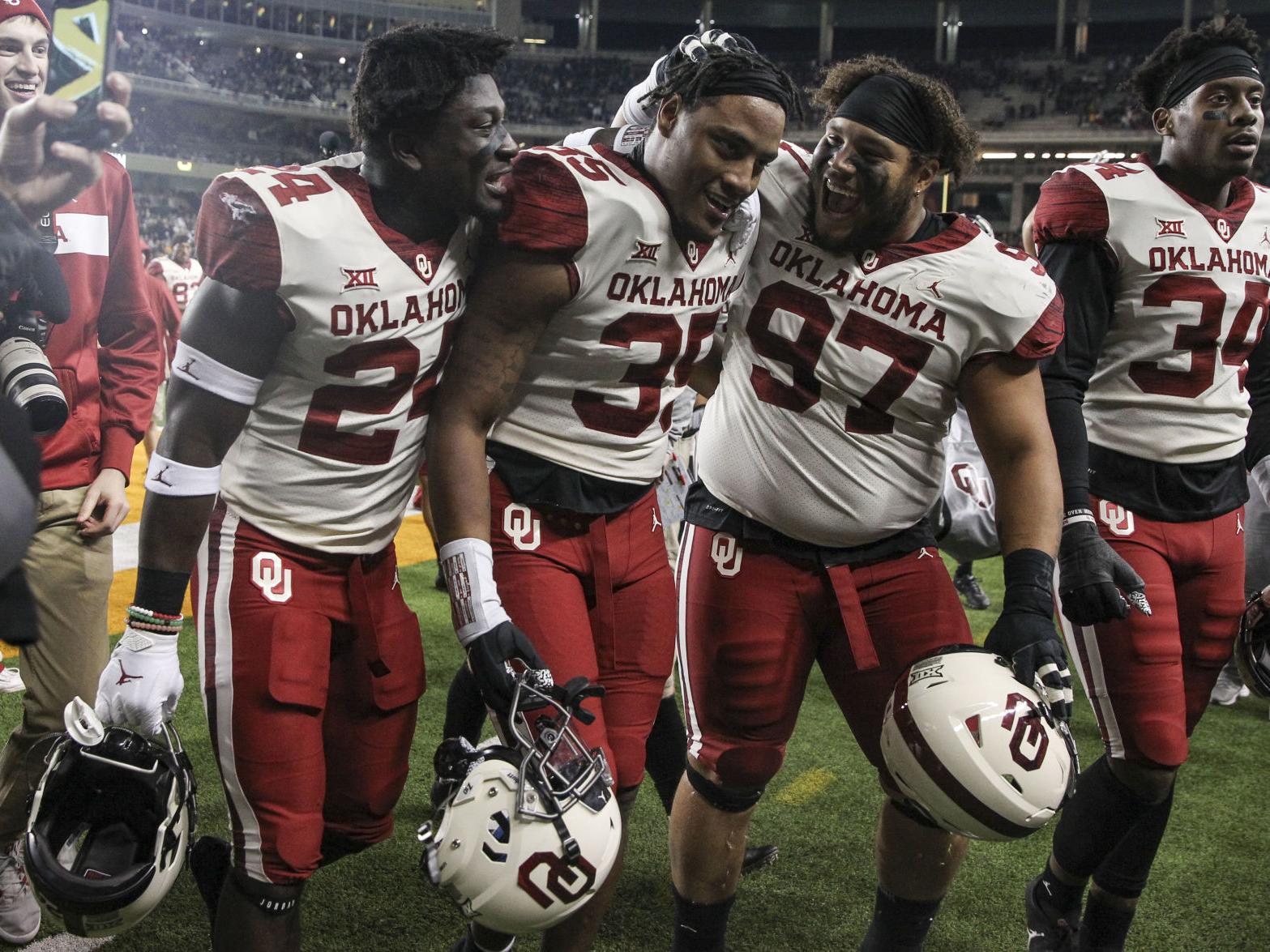Ou Football Earlier In The Week Oklahoma Coaches Showed Players Highlights Of New England Patriots 28 3 Super Bowl Comeback Oklahoma Normantranscript Com