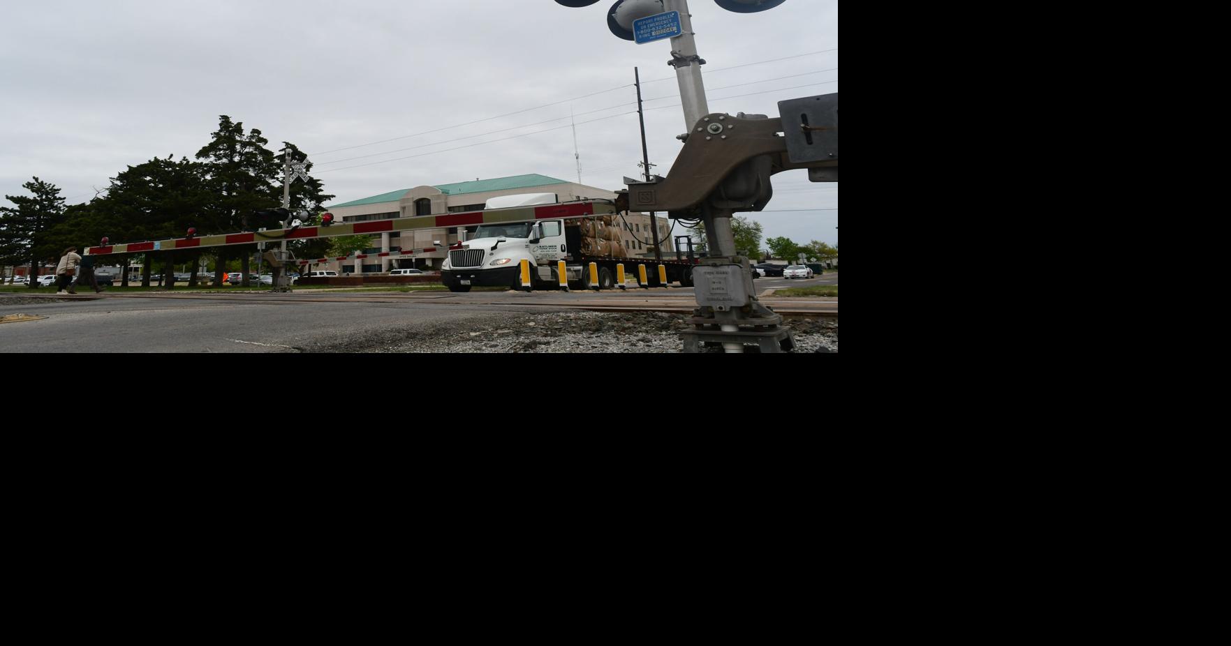 Railroad crossing malfunction to be repaired soon | News ...
