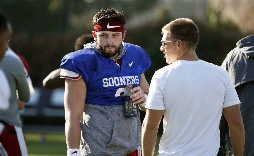 Surprise Oklahoma S Baker Mayfield Shows Up Unexpectedly At Rose