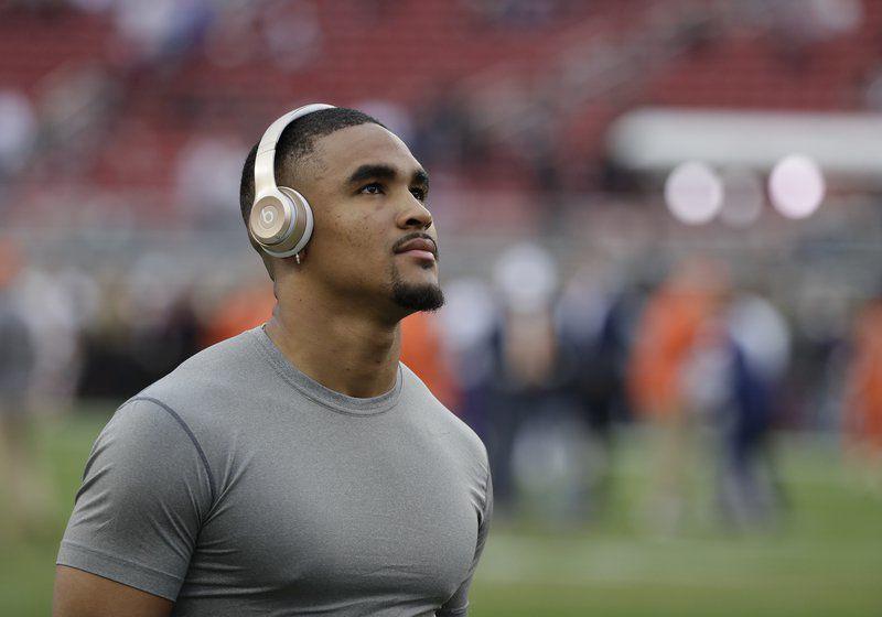 OU football Jalen Hurts tweets photo of himself in No. 1 Oklahoma