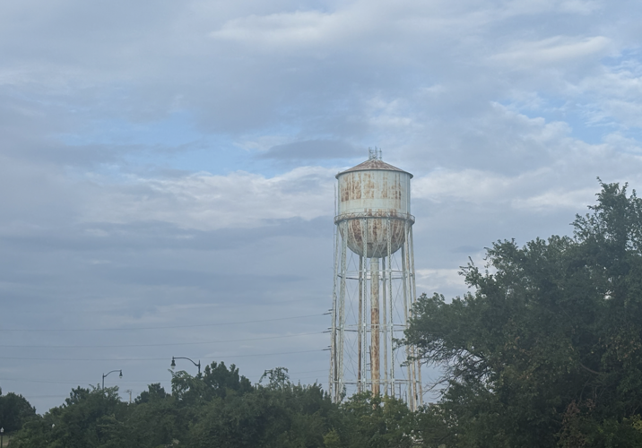 Council to decide on Dr. Pepper Lindsey Street water tower artwork