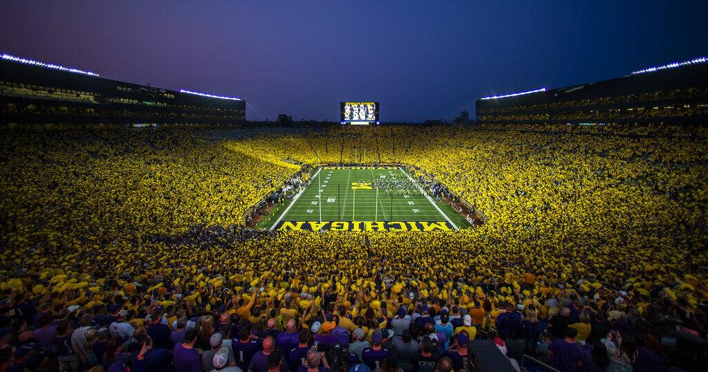 OU football goes into one of the best environments this week at the ‘Big House’