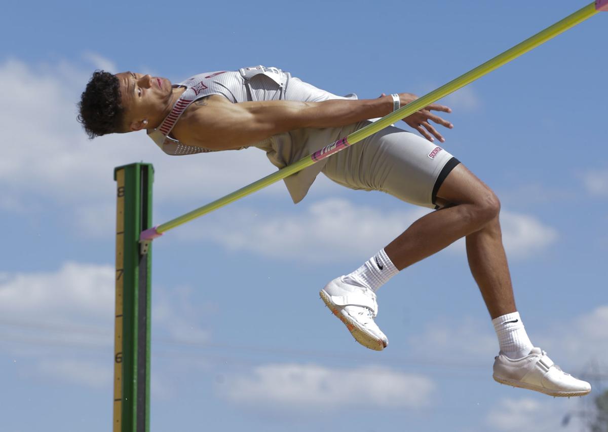 HORNING How high can OU's Vernon Turner go? A little higher and he