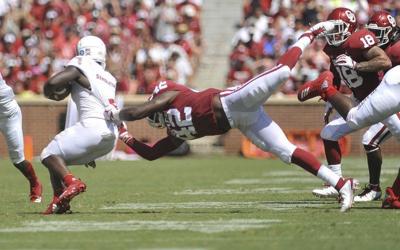 mark jackson ou ou football mark jackson in focus at outside linebacker mark jackson ou ou football mark jackson in focus at outside linebacker