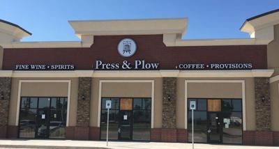 Around Town Walkable Main Street Is Ready For Summer Business Normantranscript Com