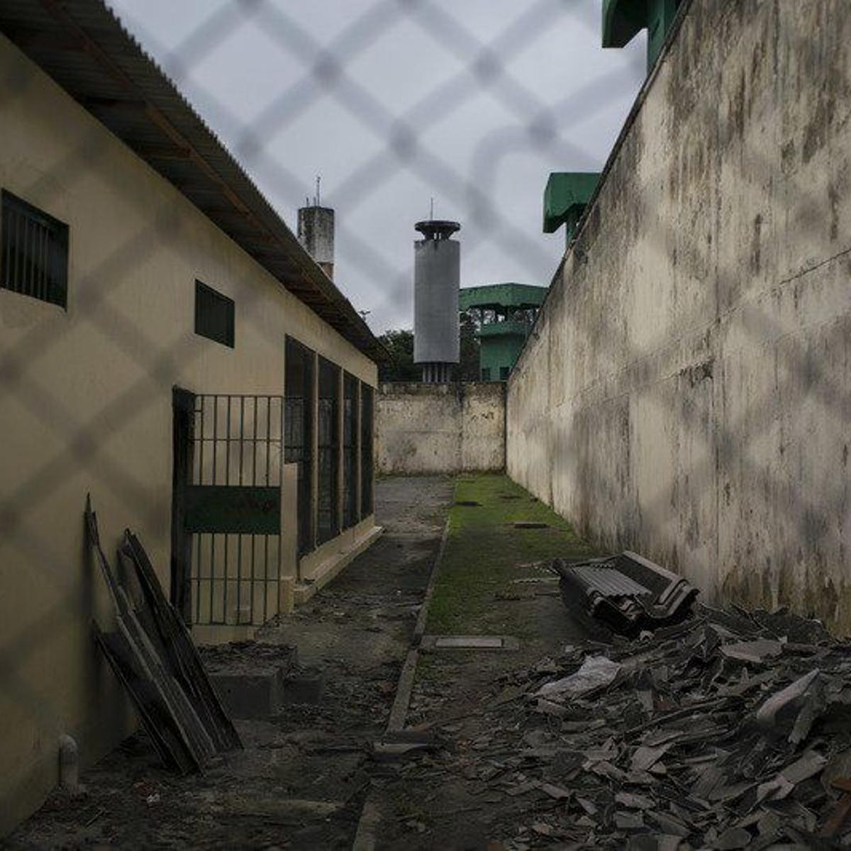 Mass Slaughter in Brazil Prison Exposes Gang War over Drugs