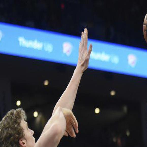 Okc Thunder Notepad Dennis Schroder Believes Only Steven Adams Can Hold Back Steven Adams National Sports Normantranscript Com