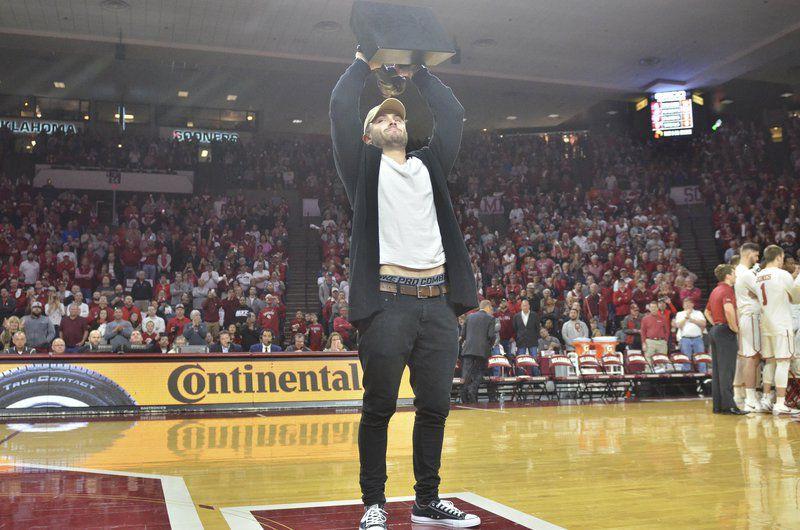 Back On Campus Mayfield Honored During Ou Men S Basketball Game