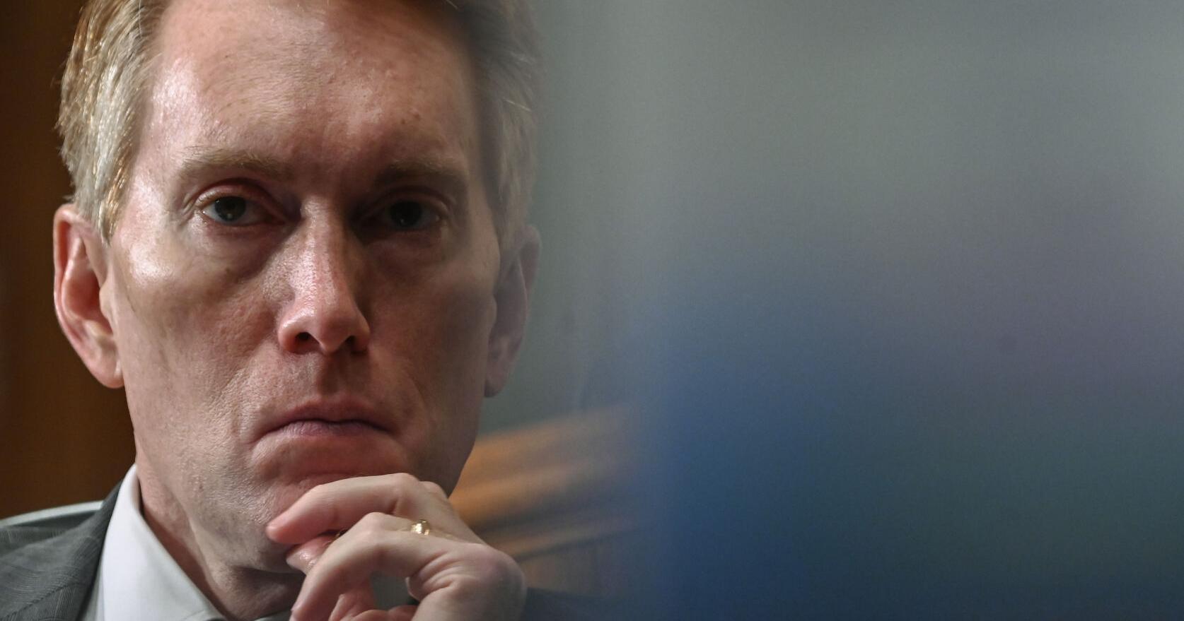 Oklahoma Republicans condemn Lankford on immigration amid GOP infighting - Vimarsana News