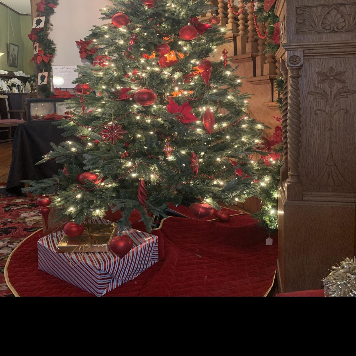 Voting for downtown Norman's best Christmas decorations ends ...