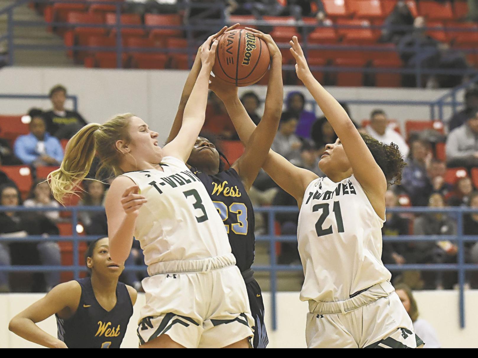 High School Girls Basketball No 1 Putnam City West Surges Past
