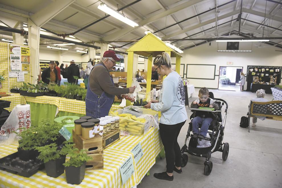 Norman Farm Market transitions to fall market, returns to regular location News
