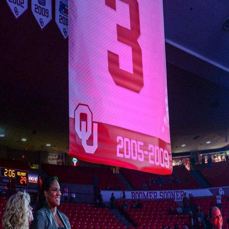 Ou Women S Basketball Courtney Paris Returning As Oklahoma