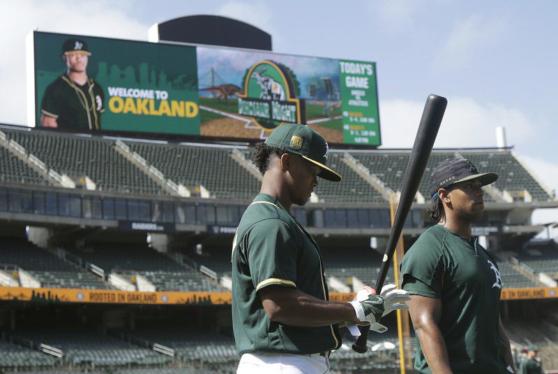 Reports: Oakland A's, MLB officials trying to convince Kyler Murray to pick  baseball, Oklahoma