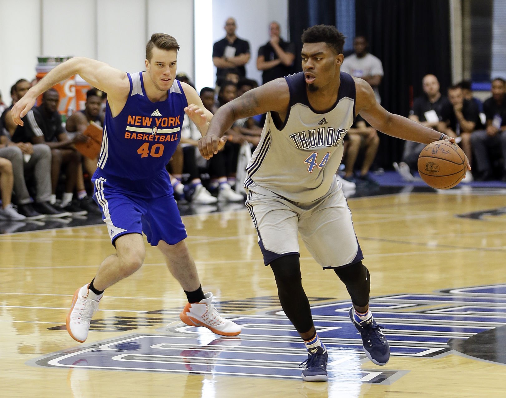 Oklahoma City Thunder to sign center Dakari Johnson