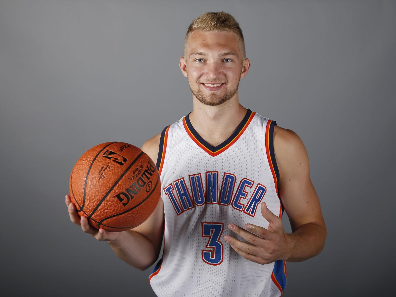 Domantas Sabonis Showing Defensive Value Early Sports Normantranscript Com Domantas Sabonis Showing Defensive Value Early Sports Normantranscript Com