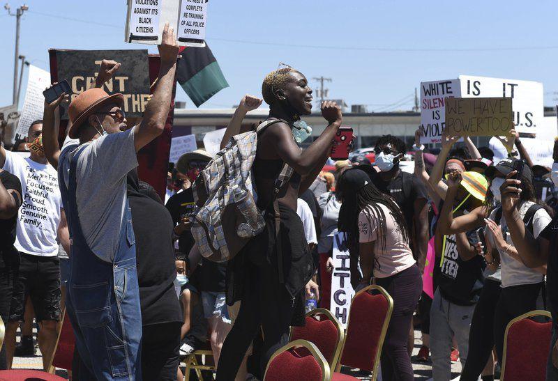 Second Day Of Oklahoma City Protesting Shares Unified Message Oklahoma Normantranscript Com