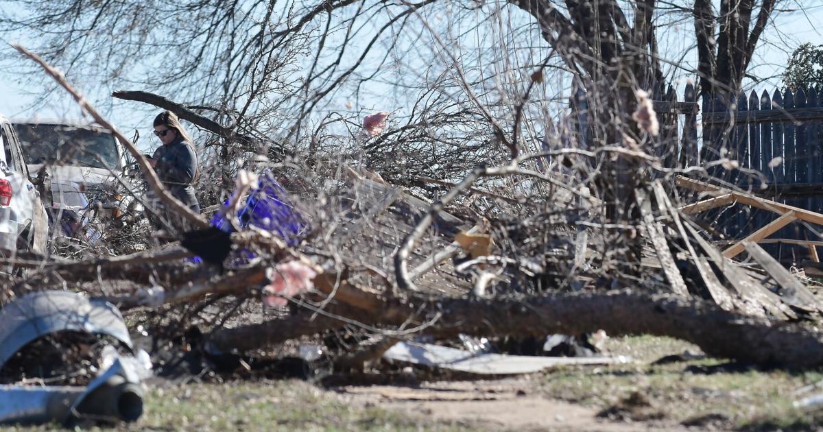 Residents come together amid tornado damage