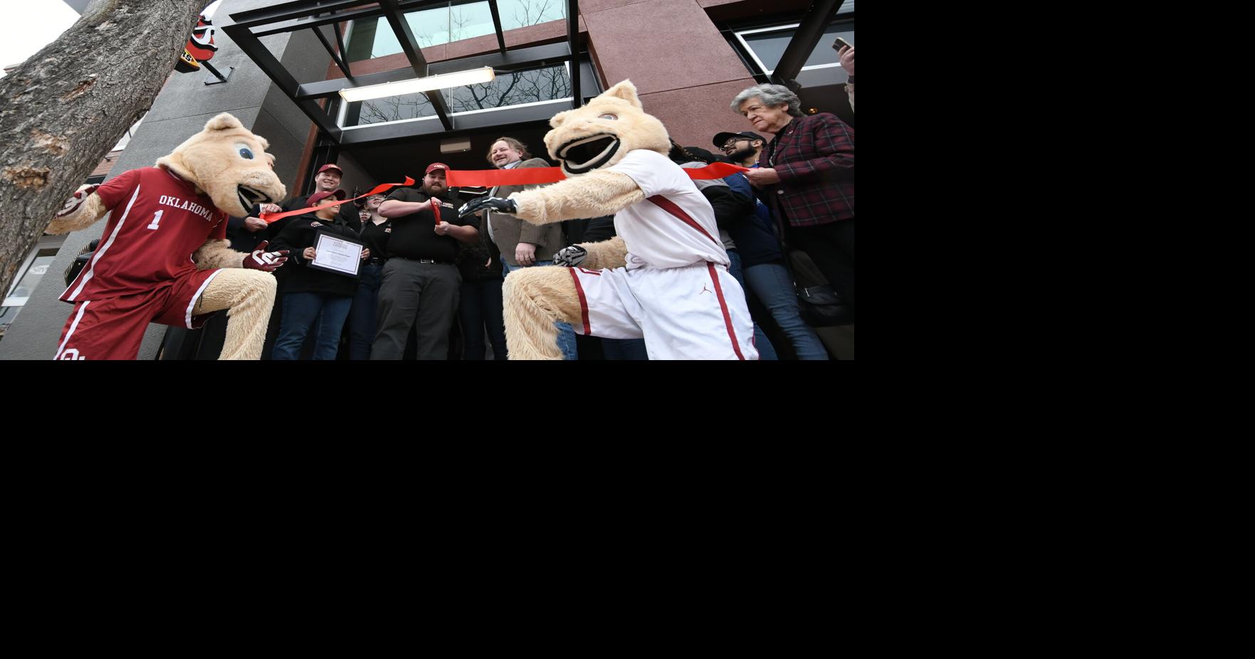 Raising Cane's Chicken opens on Campus Corner News