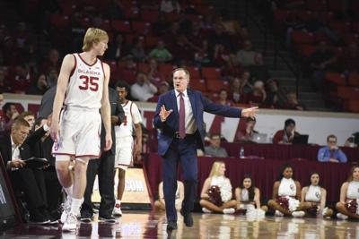 Ou Men S Basketball Oklahoma To Play In 2019 Hall Of Fame Classic