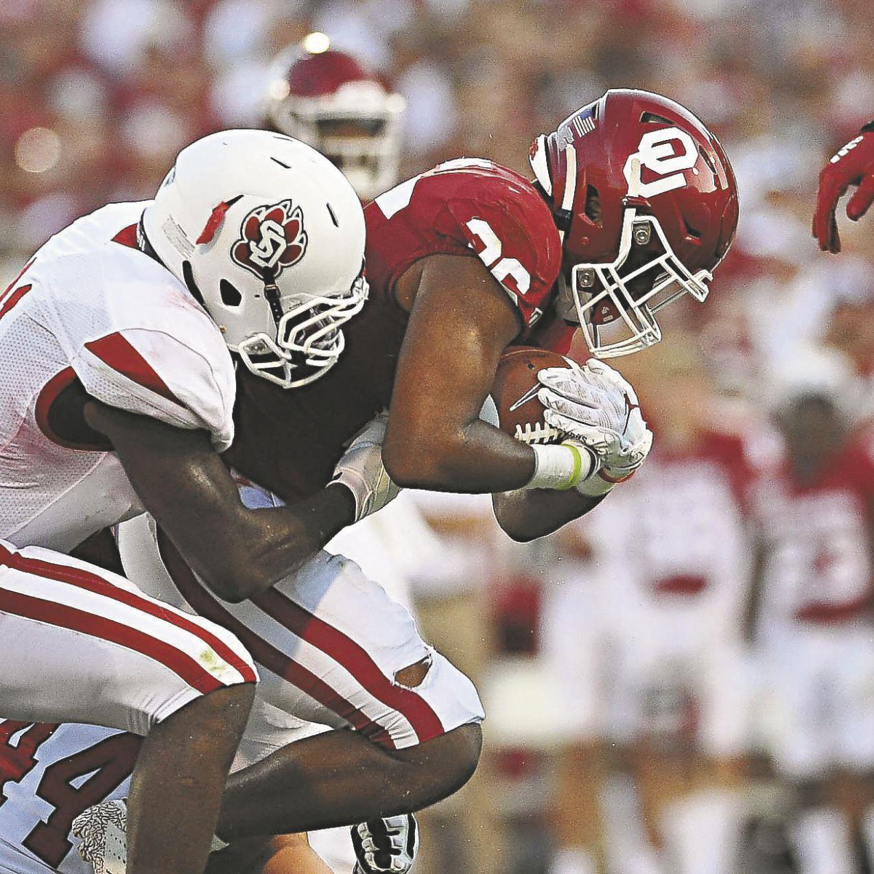 Ou Football After Hit Vs Texas Tech Kennedy Brooks Will Play