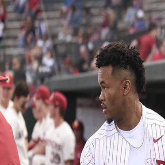 Who is the better athlete: Kyler Murray or Zion Williamson?