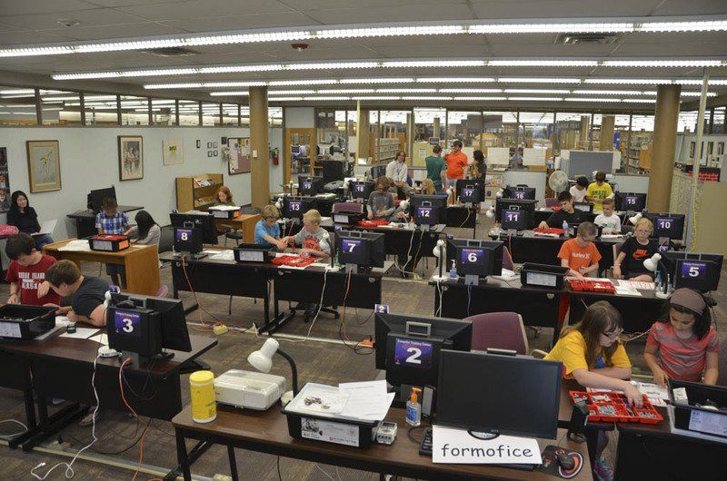 Wide variety of computer classes available at library | Education ...