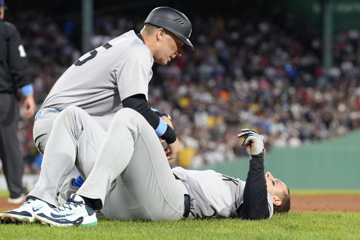 Yankees 1B Anthony Rizzo leaves game with injury to right lower arm after  collision | National News | normantranscript.com