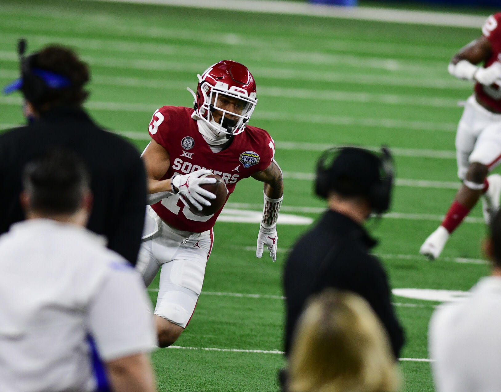 OU football notepad Oklahoma shuts down Kyle Trask Gator offense