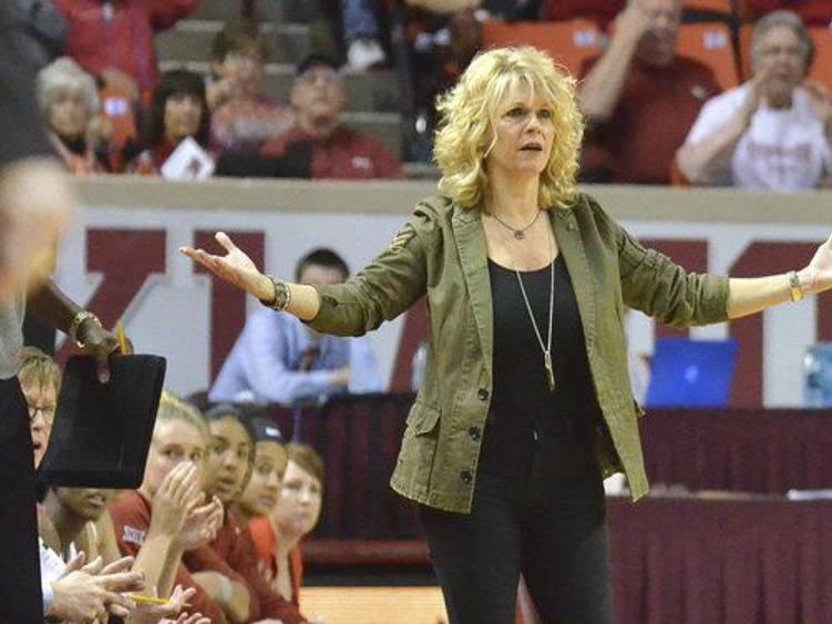 Coale Believes Transfers To Be Symptom Of A Changing Game All Ou Sports Normantranscript Com
