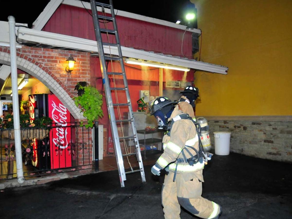 Fire Breaks Out At Tarahumara S Restaurant News Normantranscript Com Fire Breaks Out At Tarahumara S Restaurant News Normantranscript Com