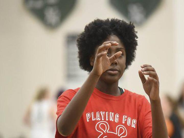 High School Basketball Norman North Girls Pay Tribute To Tami