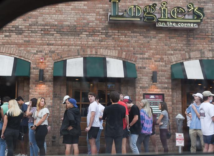 Logie's Crowd Maskless