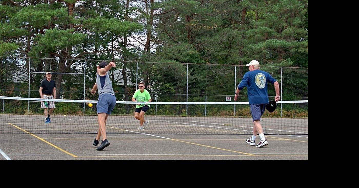 South River, Machar pickleball players want upgraded surface