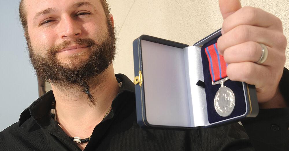 Cobourg hero Joe Raczkowski receives medal of bravery in Ottawa