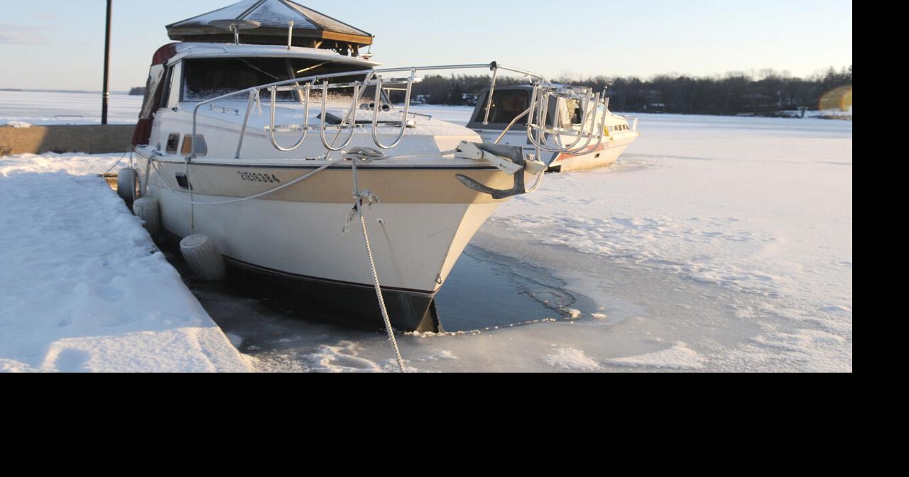 Two boats still at Gores Landing dock