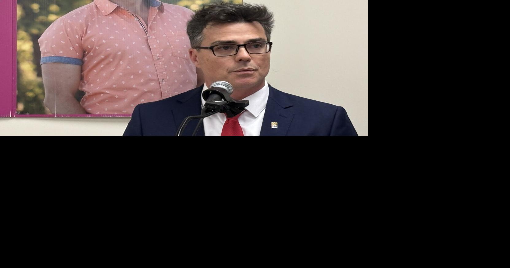 Lucas Cleveland unofficially reelected as Cobourg Mayor