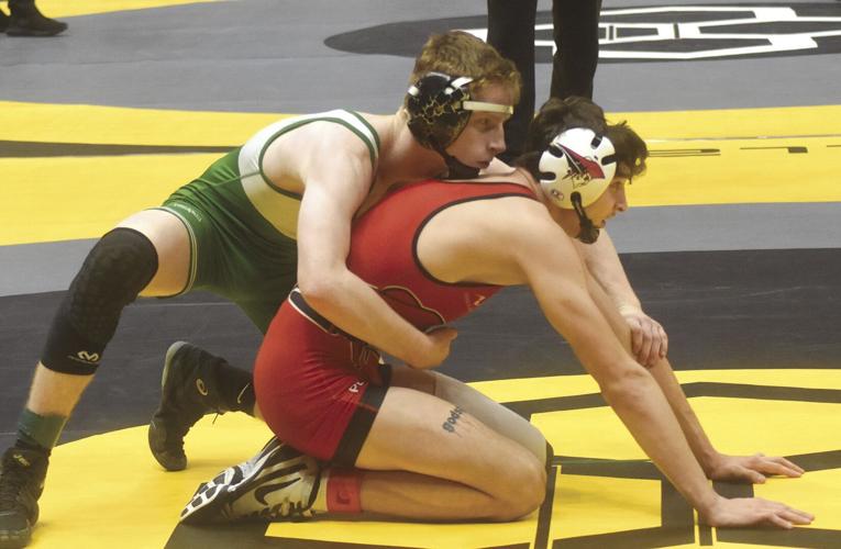 Jeff Ratliff Fifteen D-III competitors on to Day 2 | Northwest Signal ...
