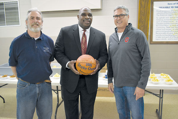 Byars speaking at Freedom Township Sports Night