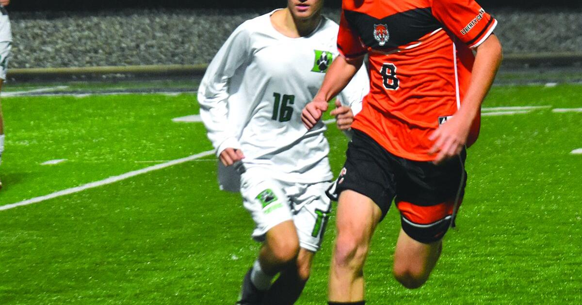 LC opens tourney with shutout win