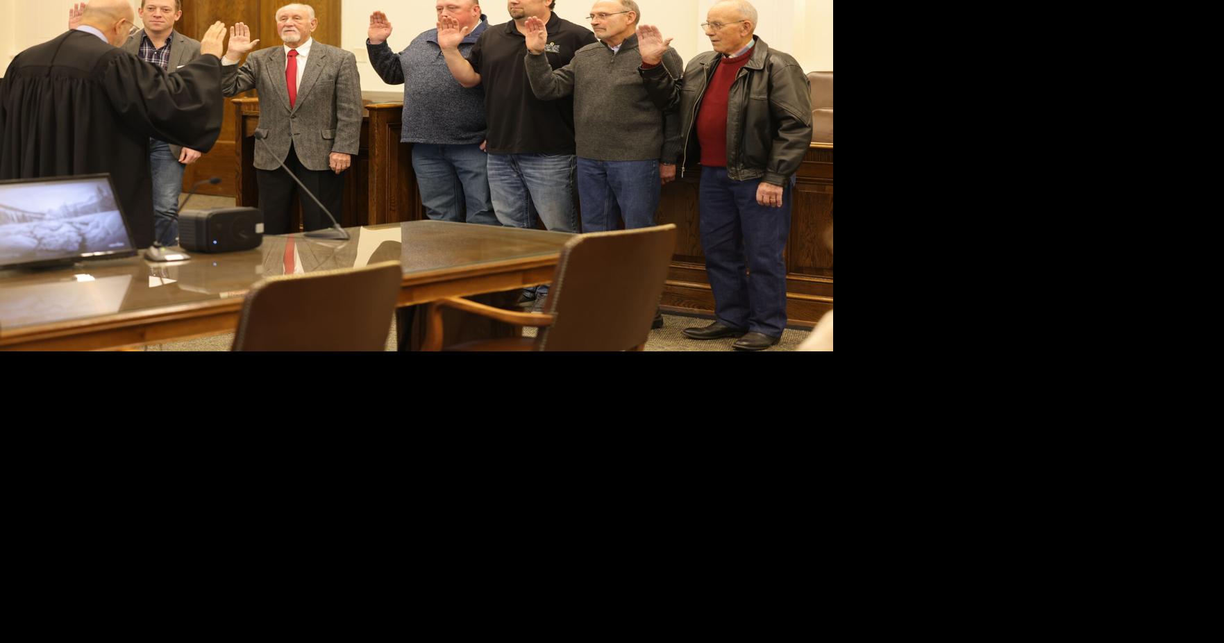 Lincoln County Board, Noxious Weed Board members sworn in