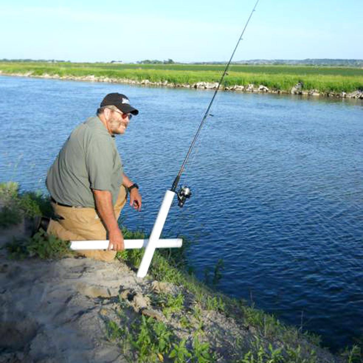 How To Make An Inexpensive Diy Rod Holder Lifestyles