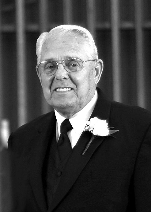 Charles E. Johnson | Obituaries | nptelegraph.com