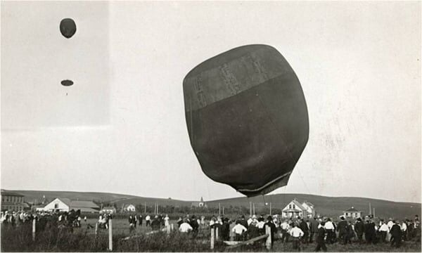 Surviving a 1909 Nebraska Glider Flight