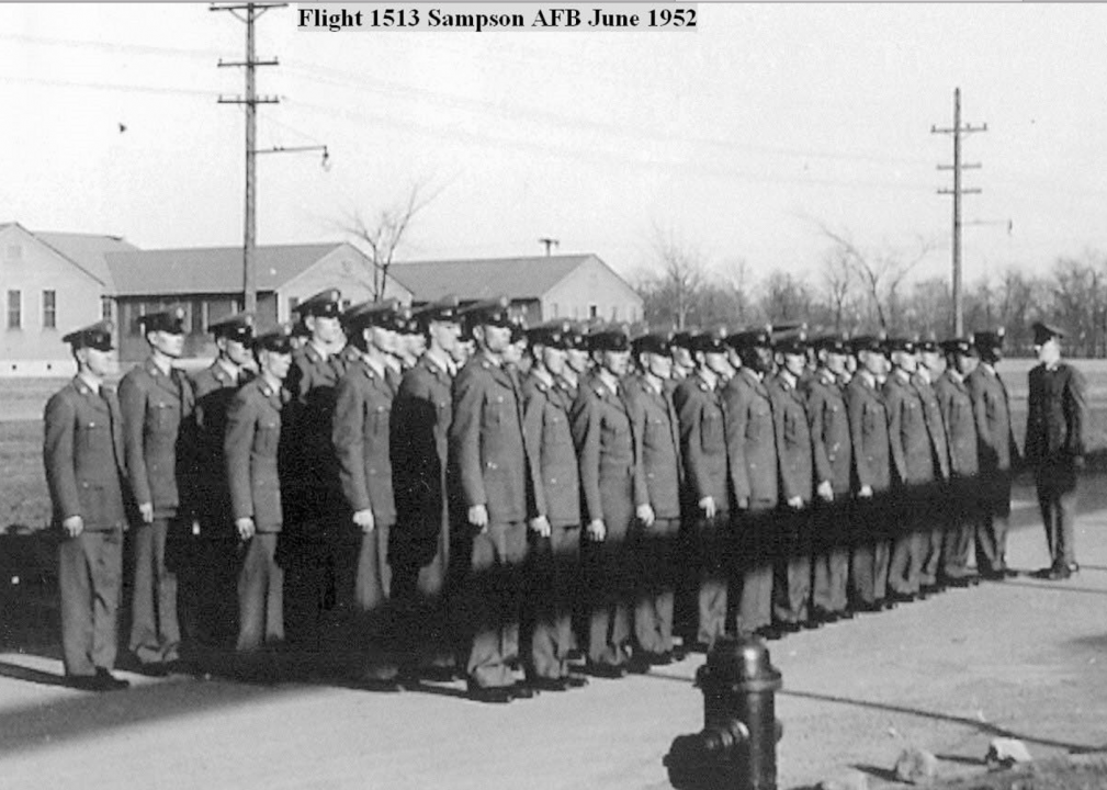 THE AIRMAN. SAMPSON AIR FORCE AIRFORCE BASE NEW YORK. 1954: Major