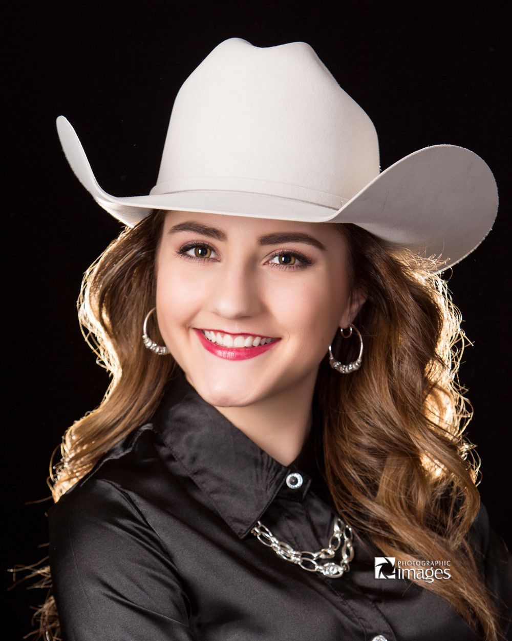 Molly Paxton of Tryon crowned Miss Teen Rodeo Nebraska News