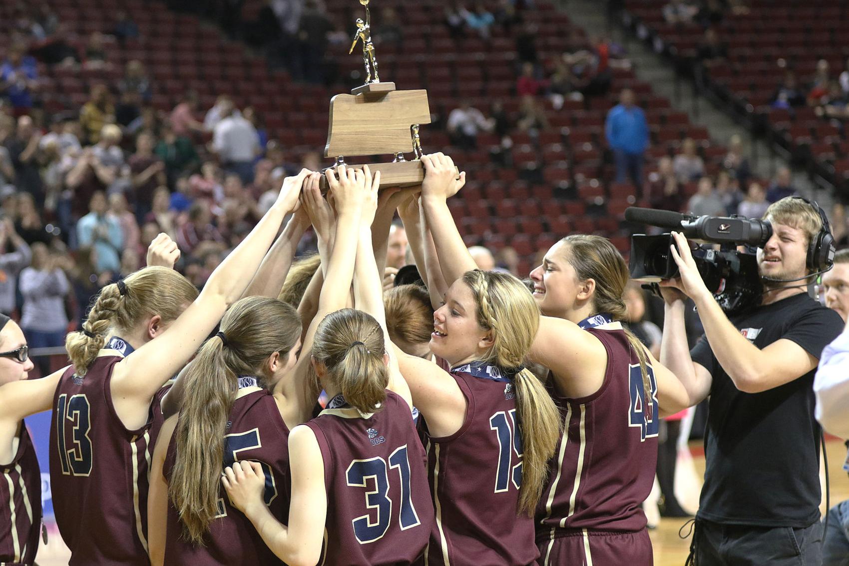 Finals Class D1 Dundy CountyStratton takes second, falls to GACC