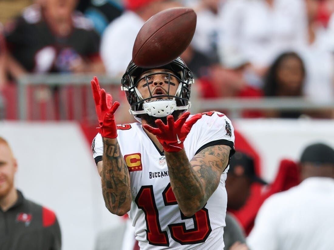 Watch: Buccaneers WR Mike Evans catches 32-yard TD