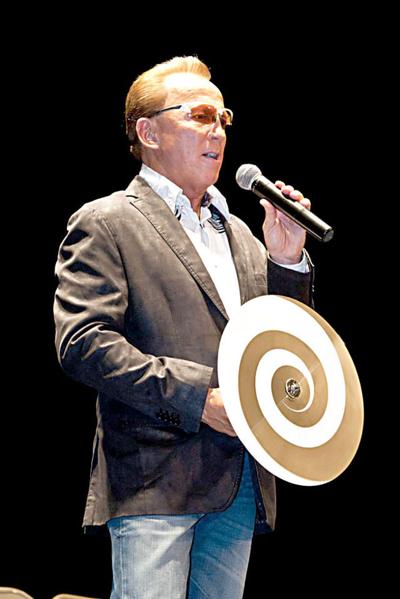 Top hypnotist to dazzle audiences