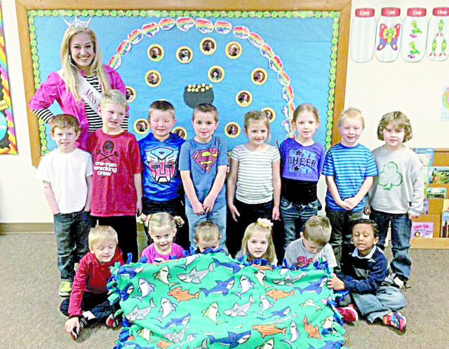 Preschool kids learn about ways to serve others